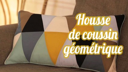 Housse de coussin patchwork avec des triangles