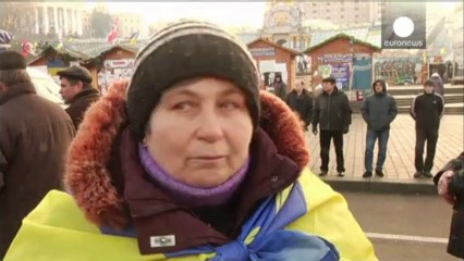 Turnout falls but Ukraine protesters vow to stay put over holidays