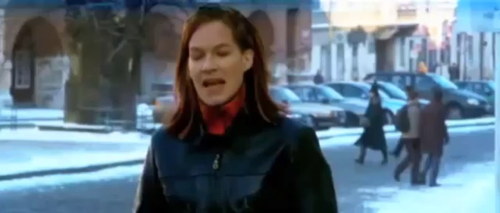 The Bourne Identity (2002) Trailer (Matt Damon, Franka Potente, Chris Cooper)