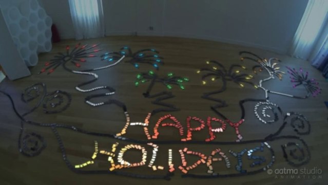 2000 iPhones pour faire du DOMINO - Joyeux NOEL et Bonnes Vacances!