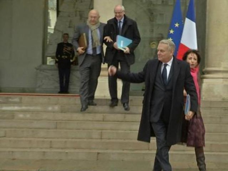 Fêtes de Noël: des vacances studieuses pour les ministres – 23/12