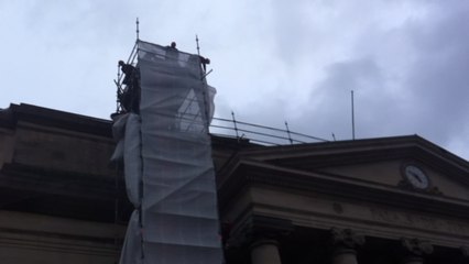 Tempête. Les pompiers retirent une bâche