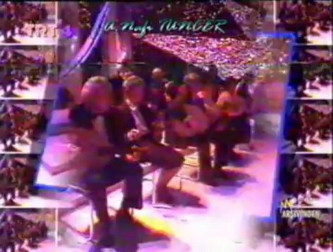 Ayşe TUNALI-Ada’lardan Bir Yâr Gelir Bizlere