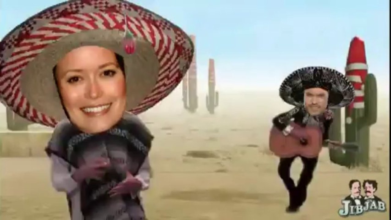 Summer Glau and her TSCC co-stars wish you a Feliz Navidad