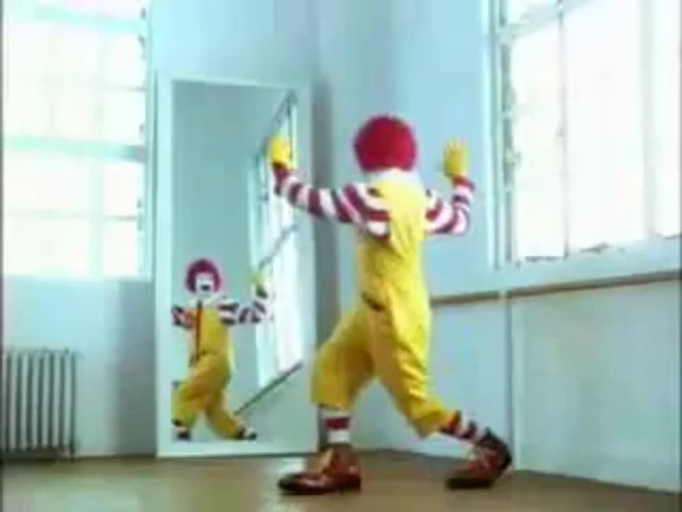 M.C.ドナルドはダンスに夢中なのか？最終鬼畜道化師ドナルド