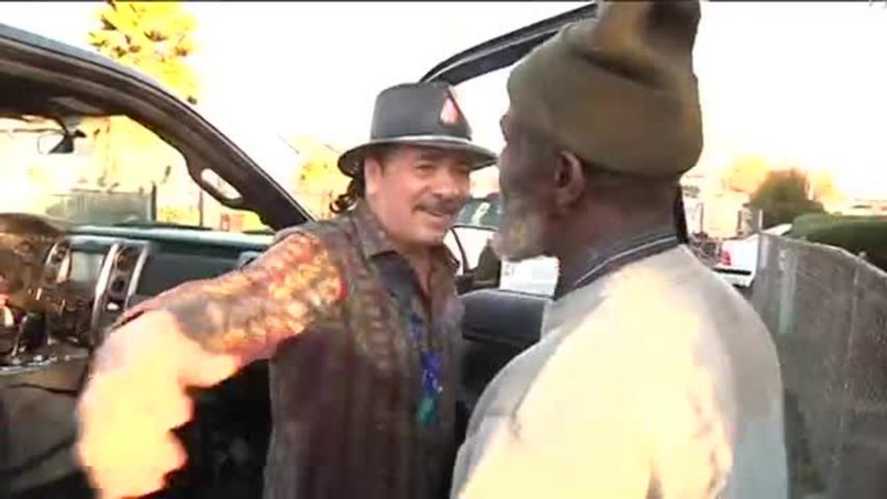 Carlos Santana, les retrouvailles avec son ancien batteur devenu SDF