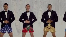 Men in boxers play Jingle Bells stirring their bells – Pub Kmart | Vidéos MDR - Des vidéos marrantes qui font le buzz sur le net