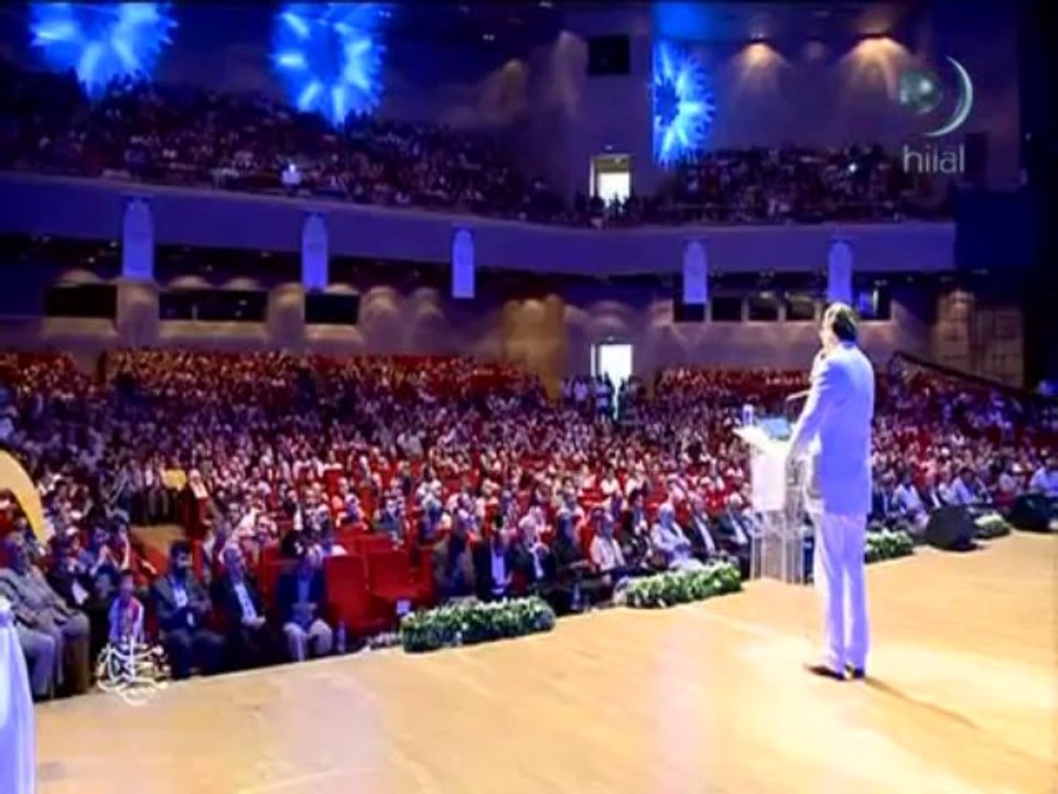 Allah'ım, kanadı kırık kuşlar gibiyiz! Bizi sensiz bırakma Allah'ım... [Senai Demirci]