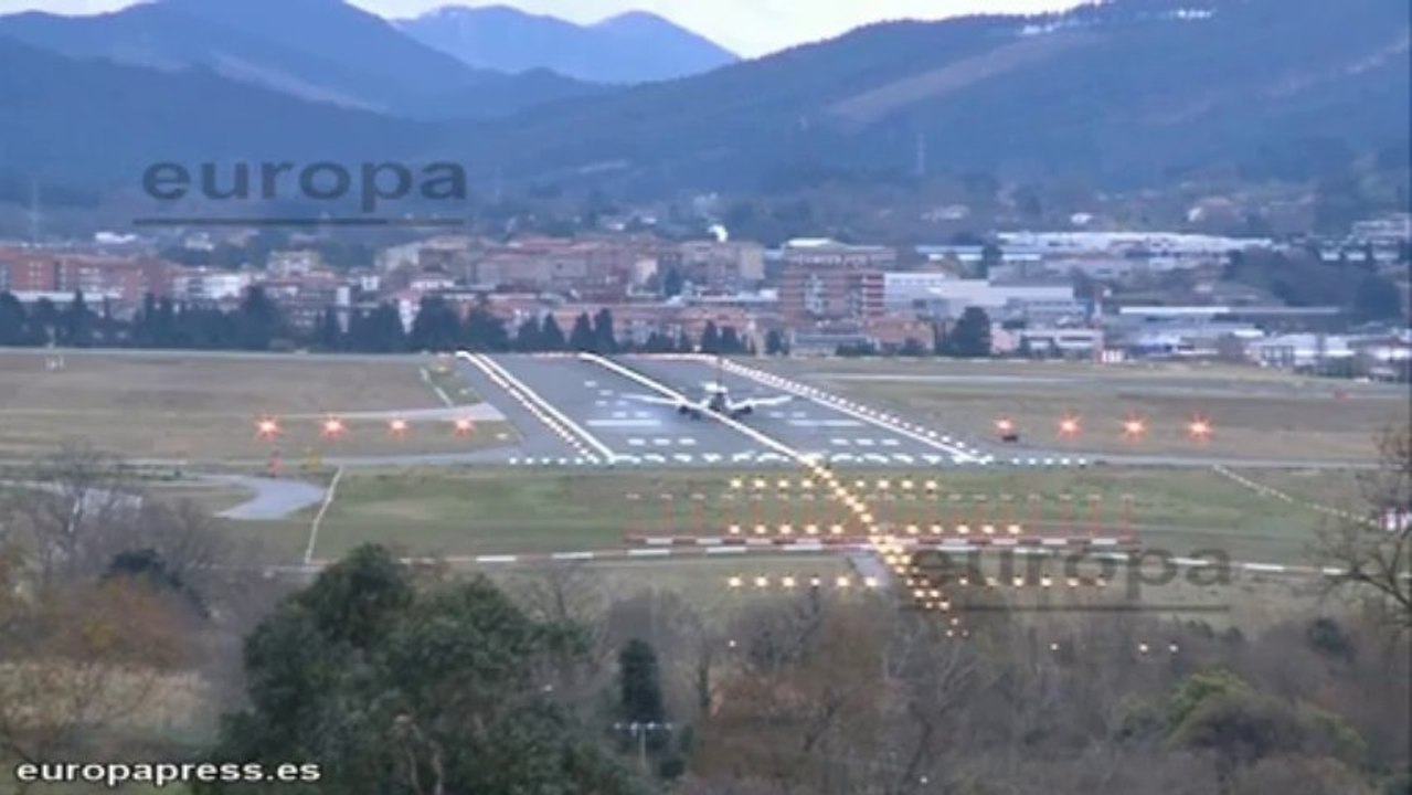 Vuelos cancelados en Loiu por el viento