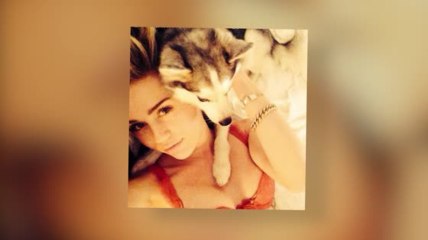 Miley Cyrus bleibt weiterhin anzüglich in 'Adore You' Video