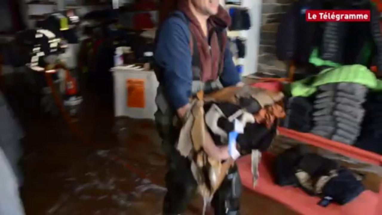 Tempête. L'heure est au nettoyage dans les commerces de Morlaix