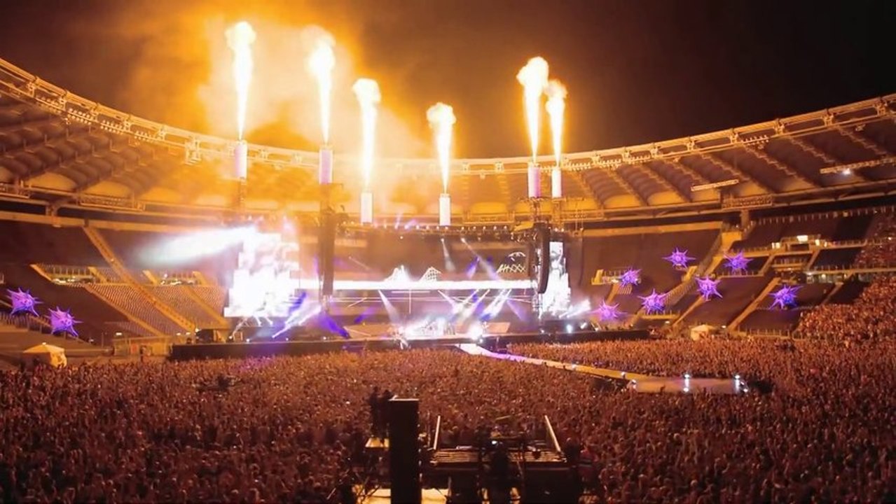Knights of Cydonia - Muse Live at Rome Olympic Stadium