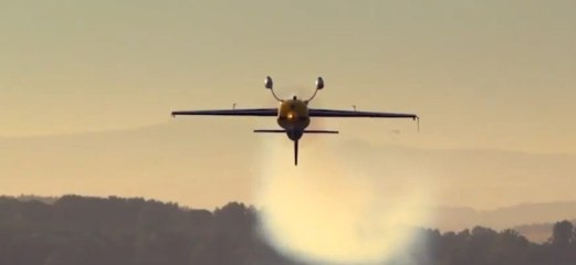 Amazing World II (People Are Awesome)