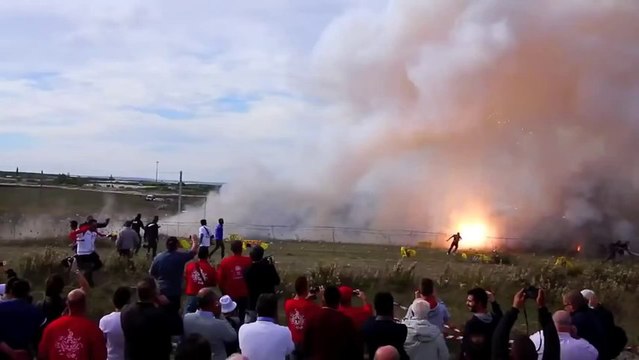 Explosion de feux d'artifice FAIL