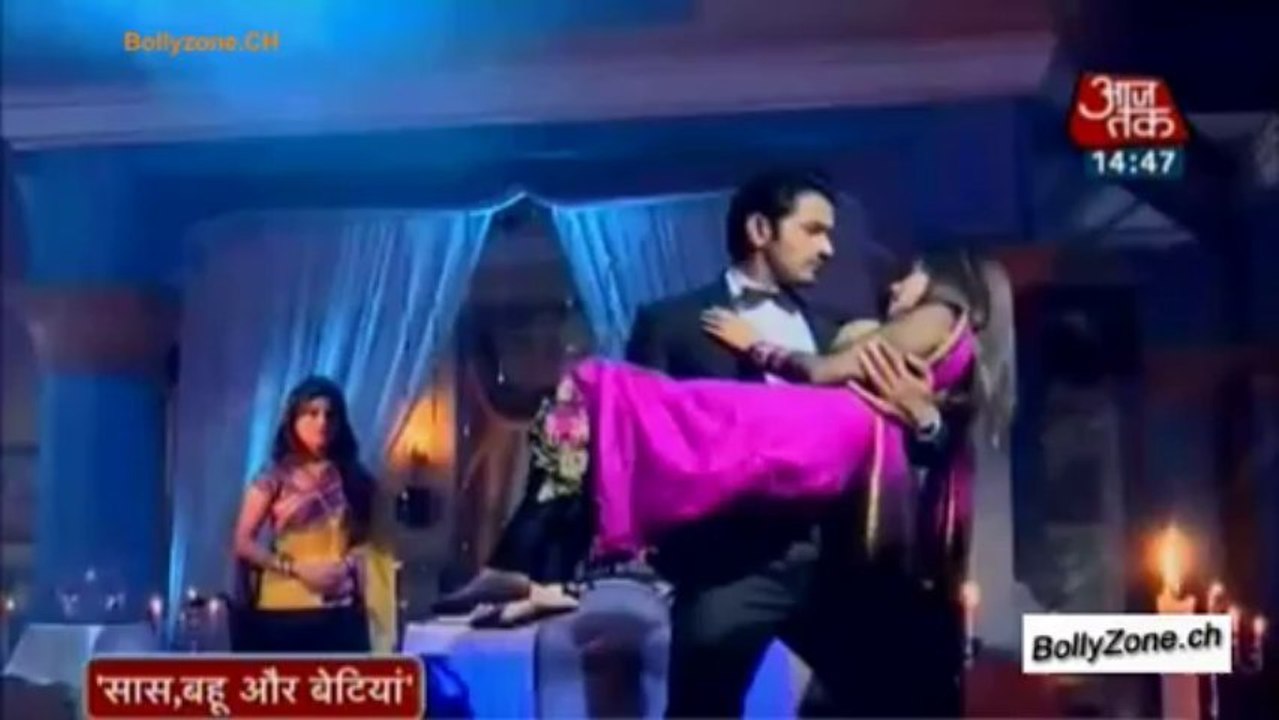 Akash-Meeti Ke Romance Mein Twist!! - Uttaran - 25th Dec 2013