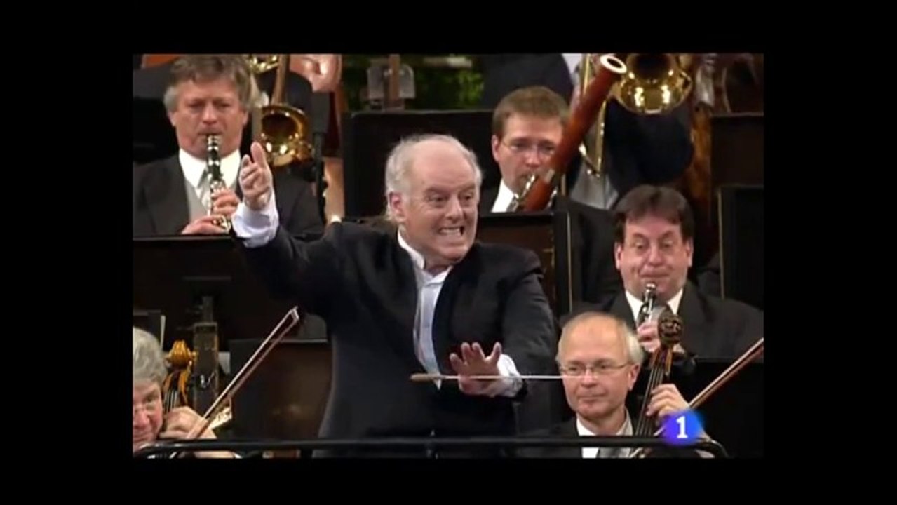 RADETZKY MARSCH - Barenboim dirigiert das Publikum