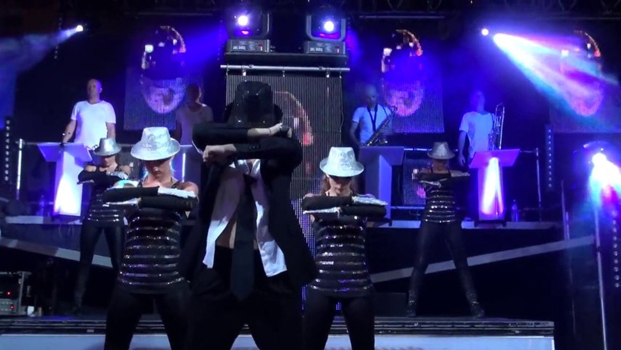 Villeneuve les Béziers - Michael Jackson - Trait D'Union Perier 2013