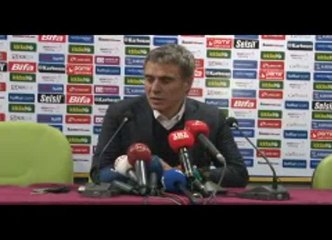 Ersun Yanal, Alex'in Koşanını İstiyor