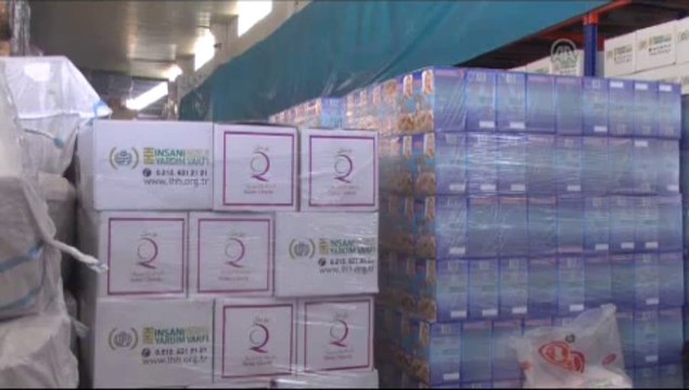 Halep'te soğuktan kaçanları varil terörü vuruyor