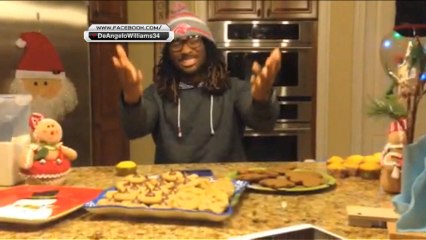 Williams sings 'Deck the Halls'