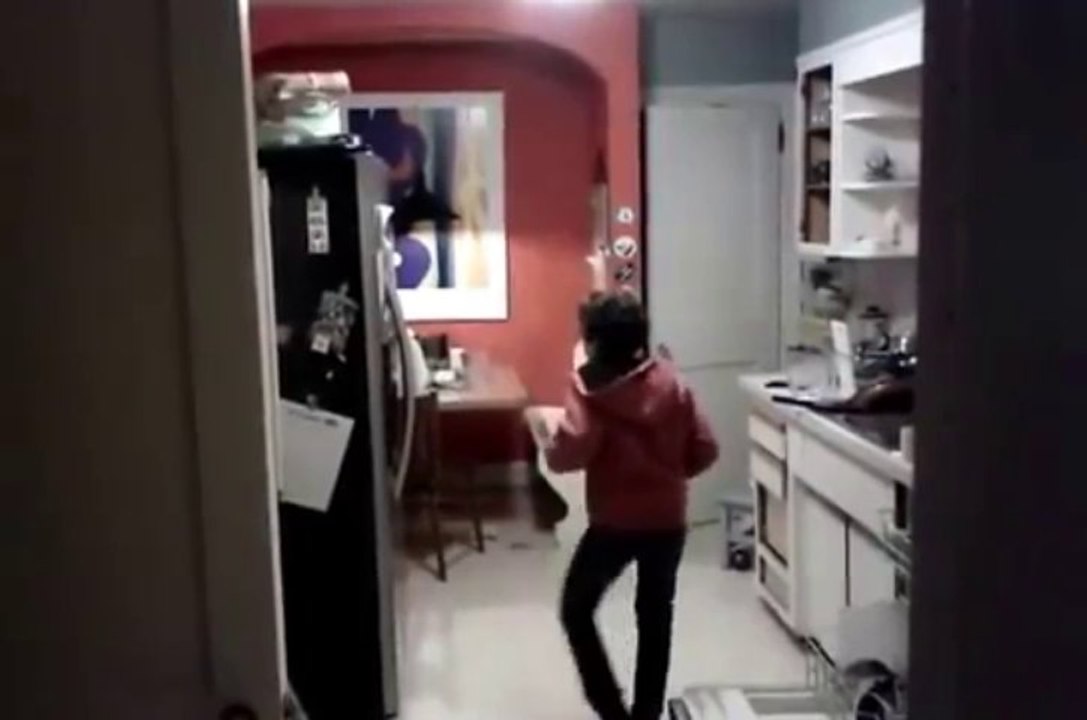 This is How My Son Does Dishes