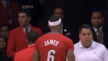 la belle accolade entre LeBron James et Kobe Bryant