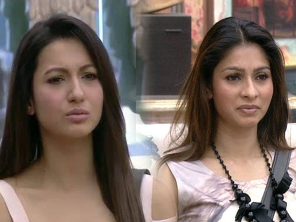 BIGG BOSS 7 Gauhar Tanisha Cat Fight