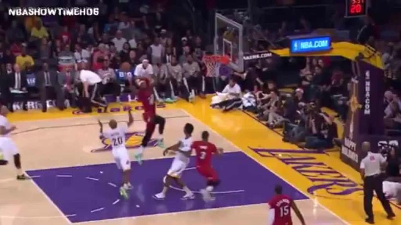 LeBron James BEAST Alley-Oop Dunk