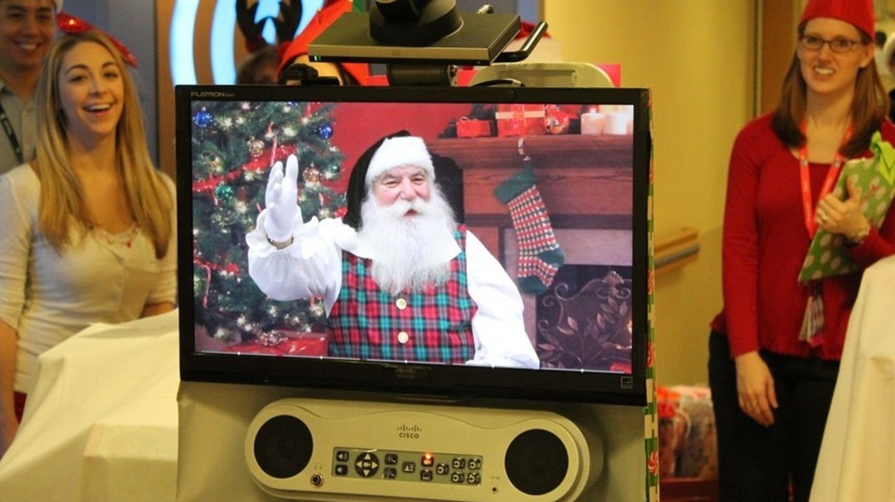 'Virtual' Santa visits kids at Children's National