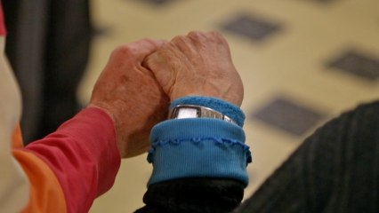 Discover Love in Your 70s: How Linda and Charles Found Happiness Later in Life ❤️