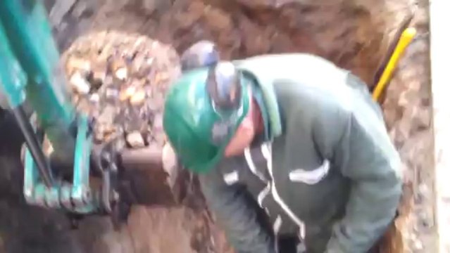 Canalisation éclatée travaux AGUR