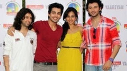 'Yaariyan' Film Promotion at Essel World | Rakul Preet Singh, Himansh Kohli, Dev Sharma, Shreyas