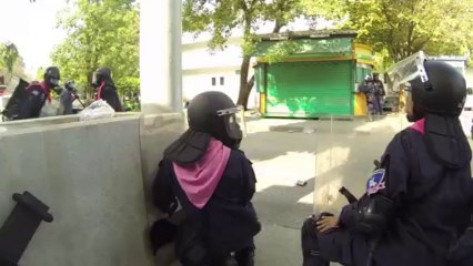 bangkok Thailande 26:11:2013 ผู้ประท้วงมีอาวุธ , Les manifestants sont armés