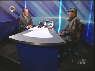 Moreno Michael interpretando a Servando y Florentino, y algunos políticos