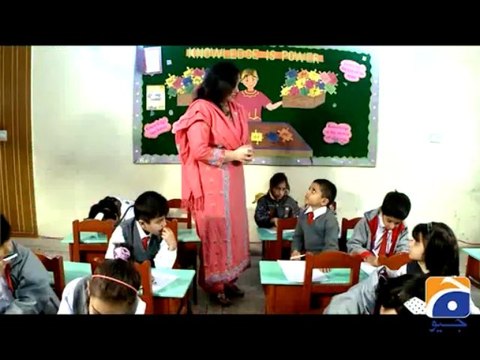 Hum Sab Umeed Say Hain-26 Dec 2013 (Bachay Gair Siyasi Hotay Hain)