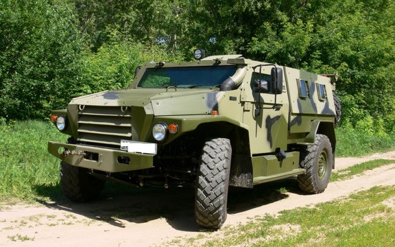 БРОНЕВИК ВОЛК 4Х4/ARMORED WOLF 4X4