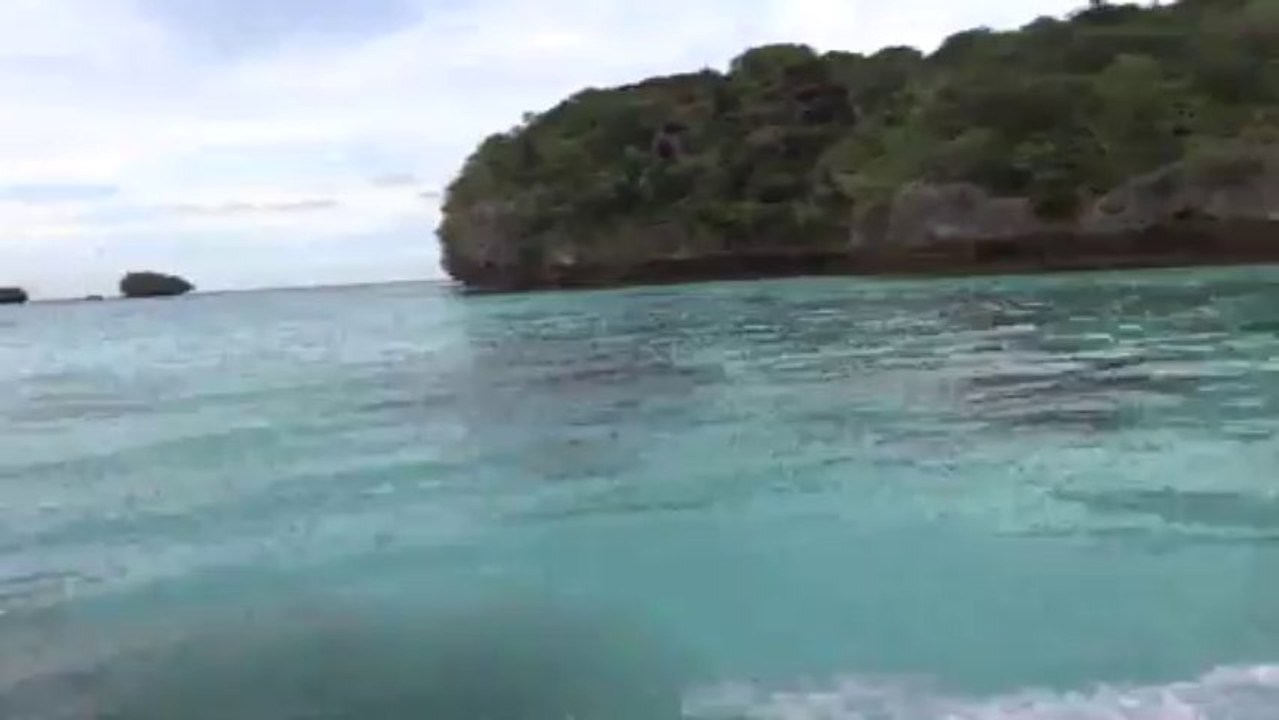 Nouvelle Caledonie: Voyage en pirogue du coté de L'Ile des Pins