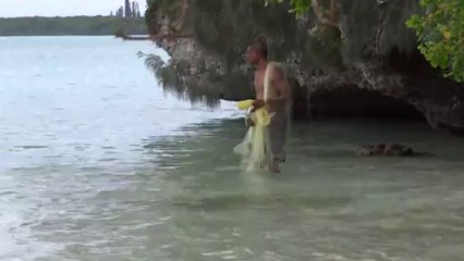 Nouvelle Caledonie: Peche artisanale sur l'Ile des Pins.