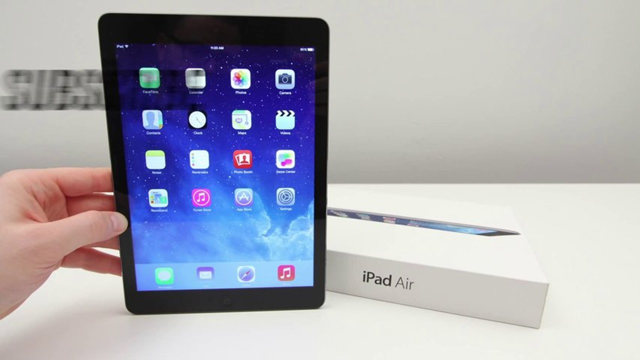 iPad Air Unboxing + First Impressions [Launch Day Unboxing]