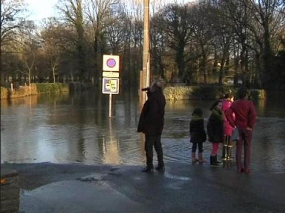 Bretagne: après Dirk, la tempête Erich va touch...