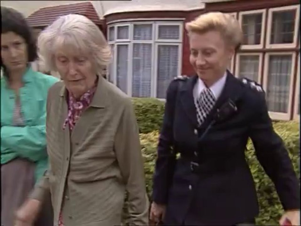 The Bill - S05E103 - Powers of Exclusion