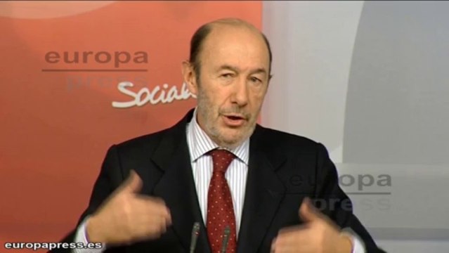 Rubalcaba cuestiona la recuperación que anuncia Rajoy