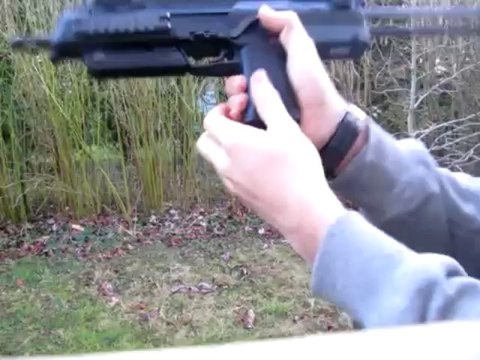 Tokyo Marui MP7A1 Test Rapide (airsoft)