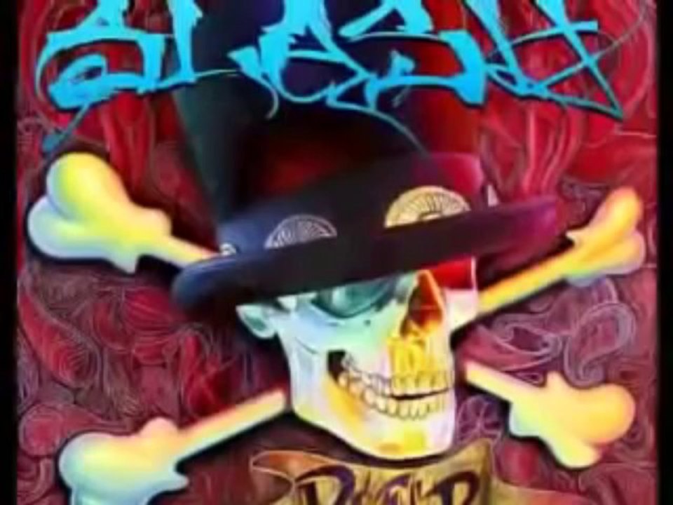 Slash and Myles (Starlight). Me singing along