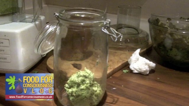 How to make: Lacto fermented Kefir pesto.