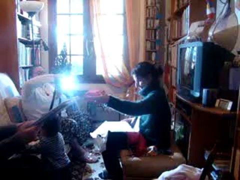 Chez Papi & Mamie le PREMIER NOËL de notre Petit-grand rayon de soleil : notre Yseuline !!!...