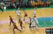 Quand Kris Humphries veut shooter dans son propre panier