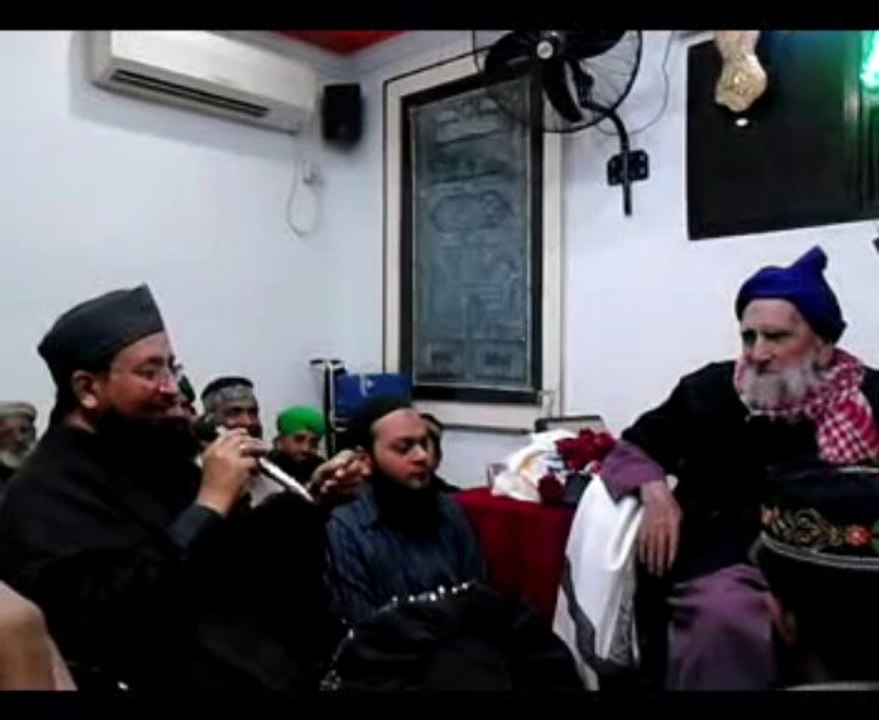 26-12-2013 Part IX @ Aastana e Aalia Qadriya Baseeriya Qadeeriya Rasheedia .........