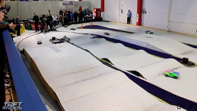 Amazing Cars Racing Indoors - fast RC cars!