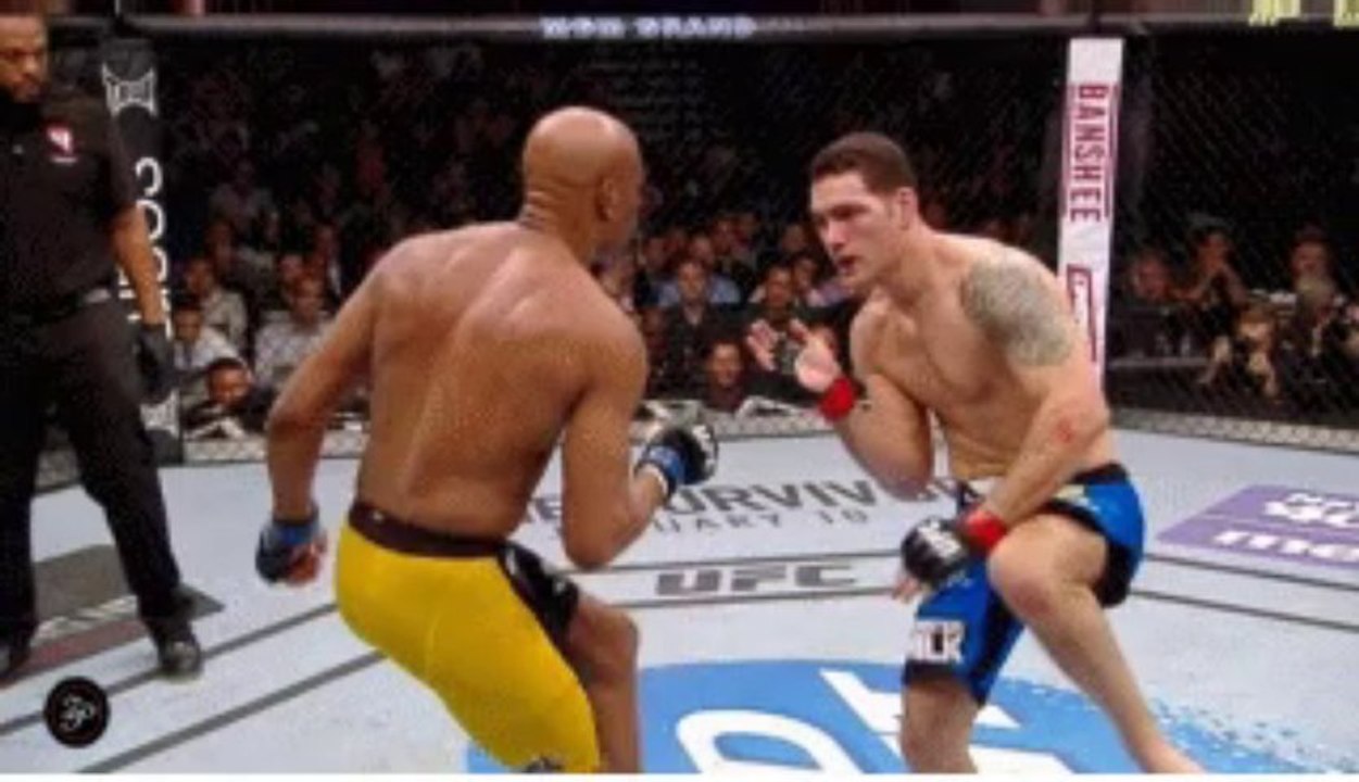 Anderson Silva quebra a perna: IMAGENS FORTES, OK?